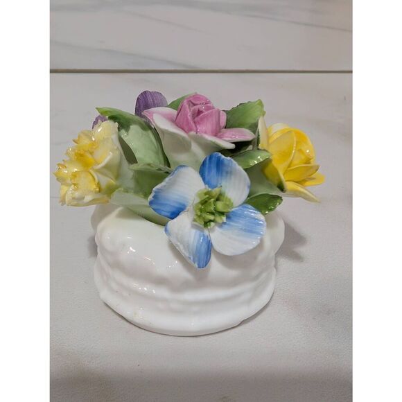 Royal Adderley Bone China Multi-Color Hand Painted Mini Floral Bouquet 1.5" x 1. - Picture 2 of 5